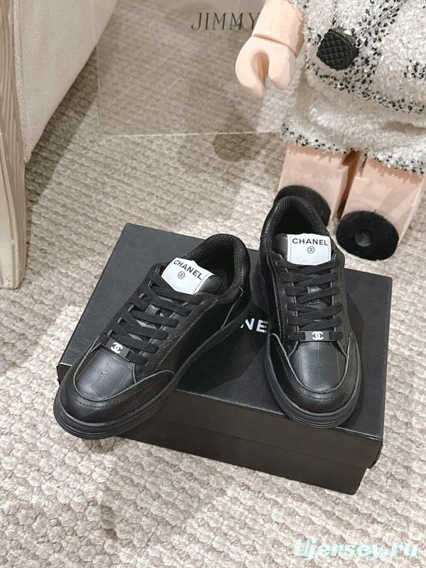 2025 Women Chanel Black Leather Sneakers