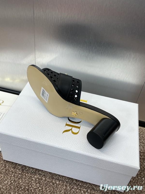 2025 Women Dior Black Leather Slippers KFY00310