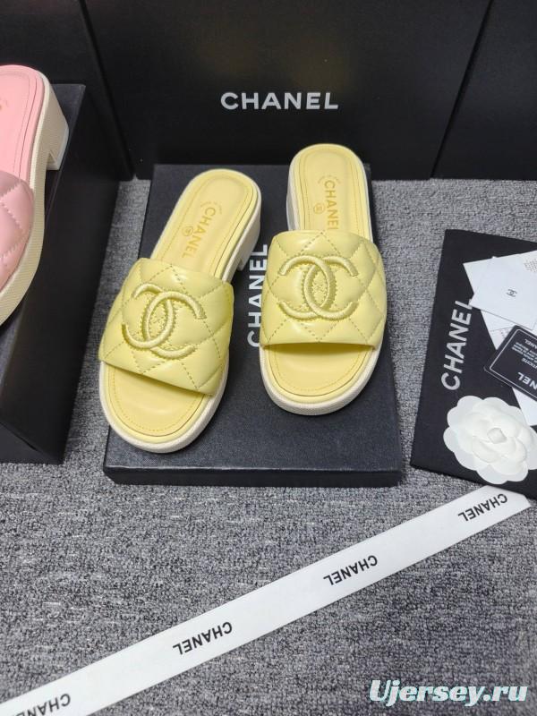 2025 Women Chanel Yellow Leather Slippers LY00250