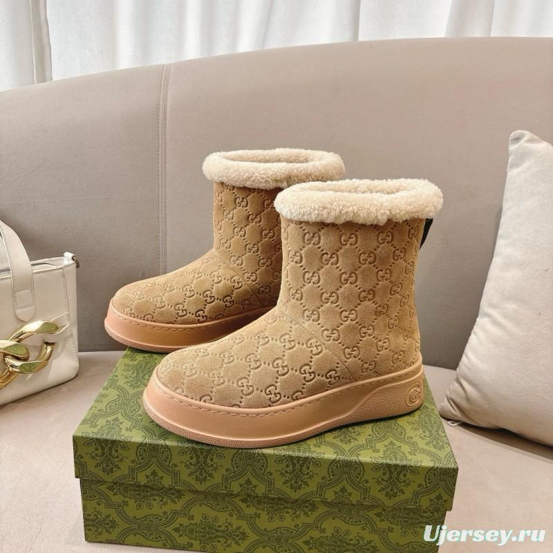 2024 Women Gucci beige suede snow boots with shearling lining MJ00350