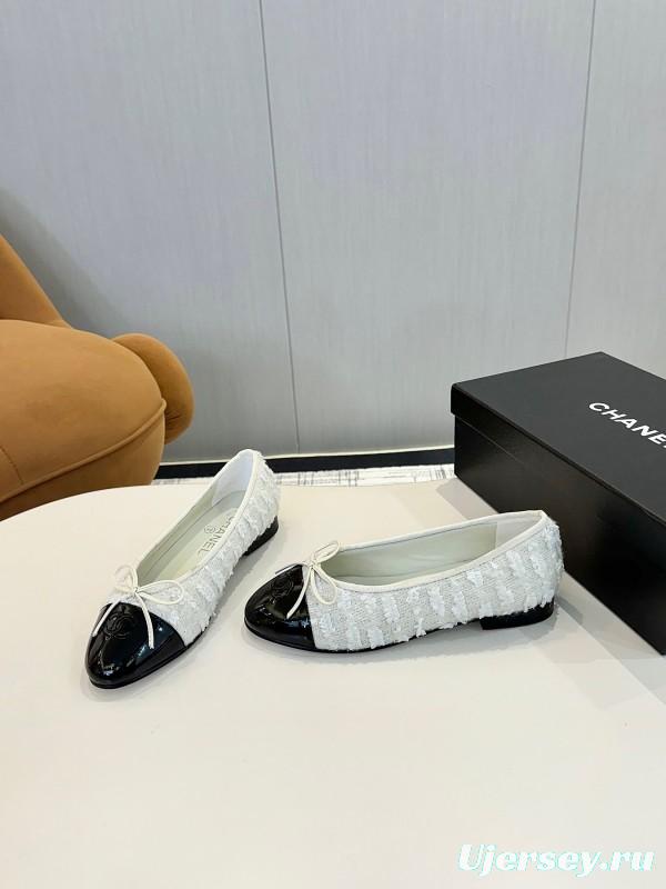 2025 Women Chanel White Black Lambskin Ballet Flats