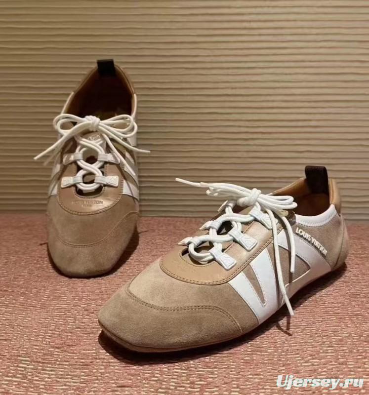 2025 Men Louis Vuitton Beige White Suede Leather Sneakers LY00340