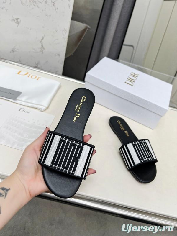2025 Women Dior Black White Fabric Slippers LY00170
