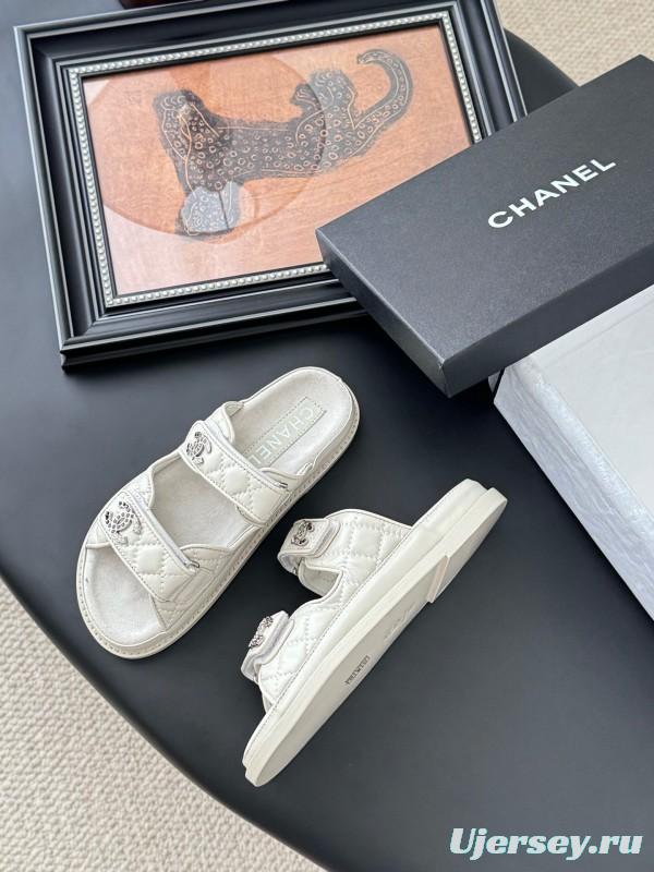 2025 Women Chanel White Leather Sandals LY00310