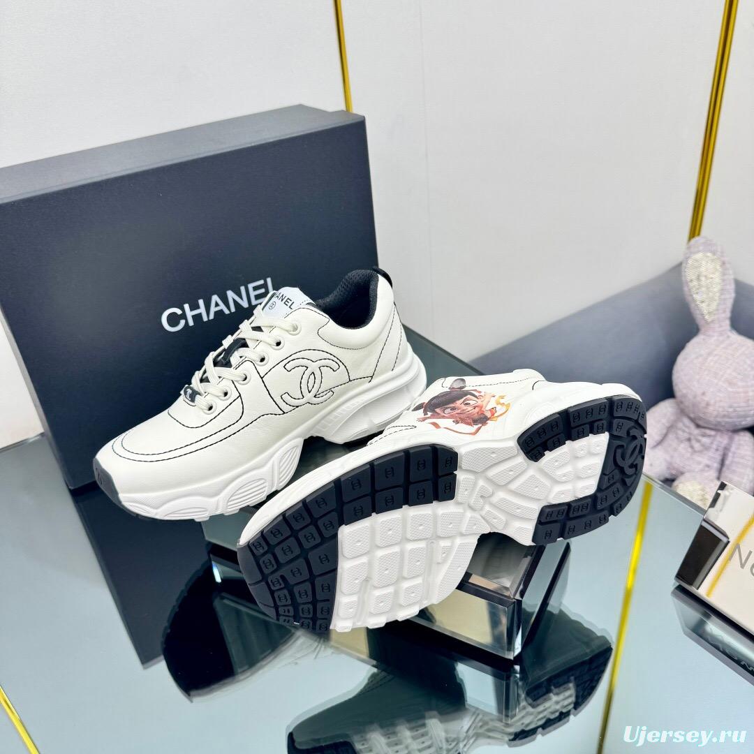 2025 Women Chanel White Leather Sneakers Graphic LY00360