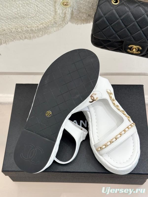2025 Women Chanel White Leather Sandals Chain Decoration KFY00270