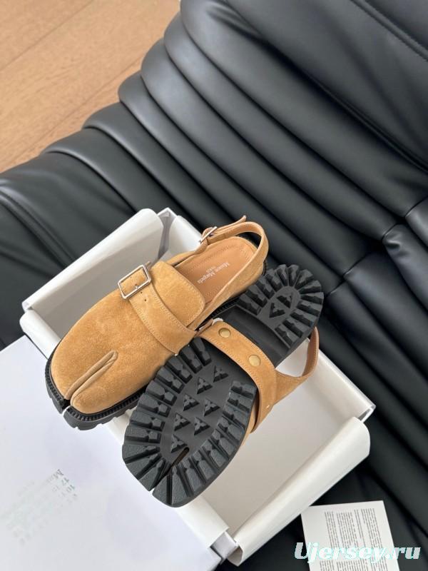 2025 Women MM6 Tan Suede Slingback Split-toe Shoes KFY00310