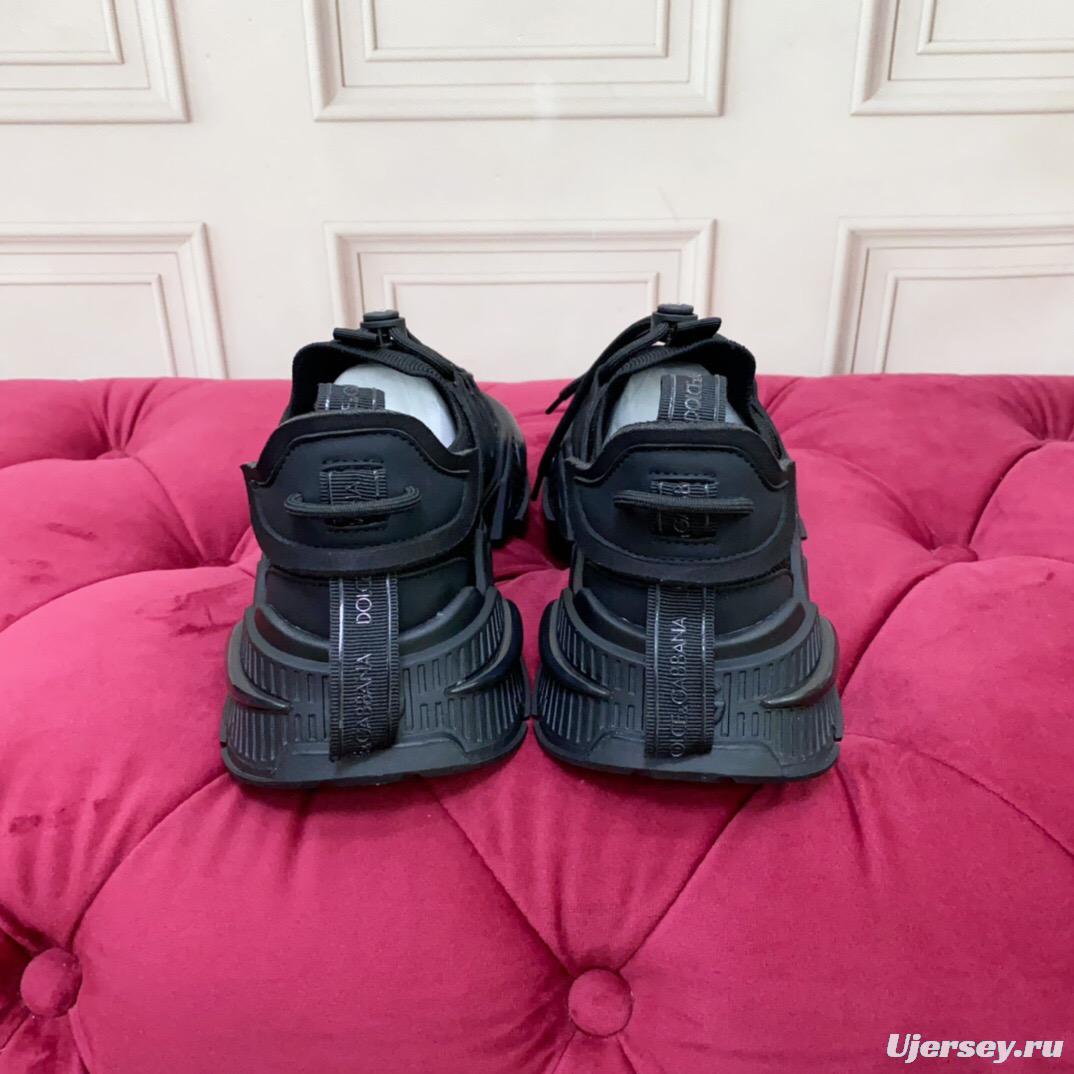 2025 Unisex Dolce & Gabbana Black Leather Knit Sneakers LY00340