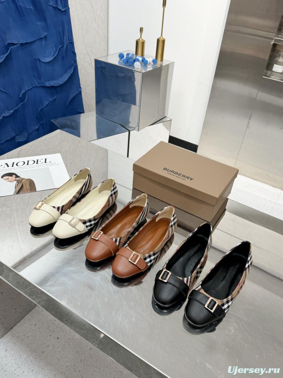 2025 Women Burberry Beige Black Fabric Leather Ballet Flats LY00250