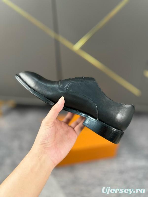 2024 Men Louis Vuitton Black Leather Leather Oxford MJ00380