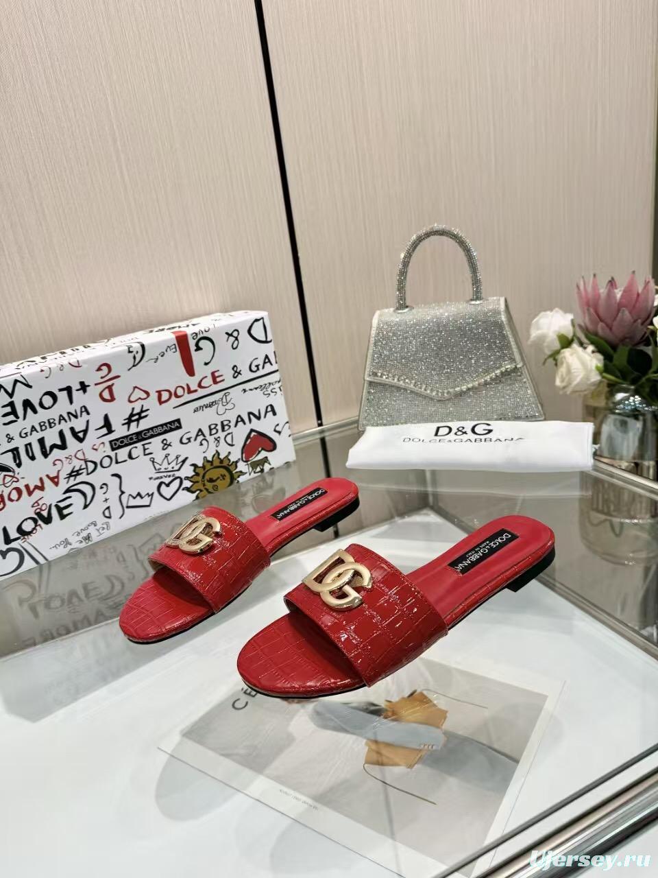 2025 Women Dolce & Gabbana Red Leather Slippers LY00190