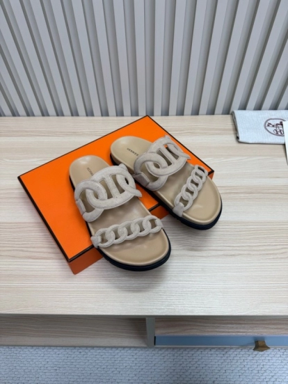 2025 Women Hermès Beige Suede Slippers