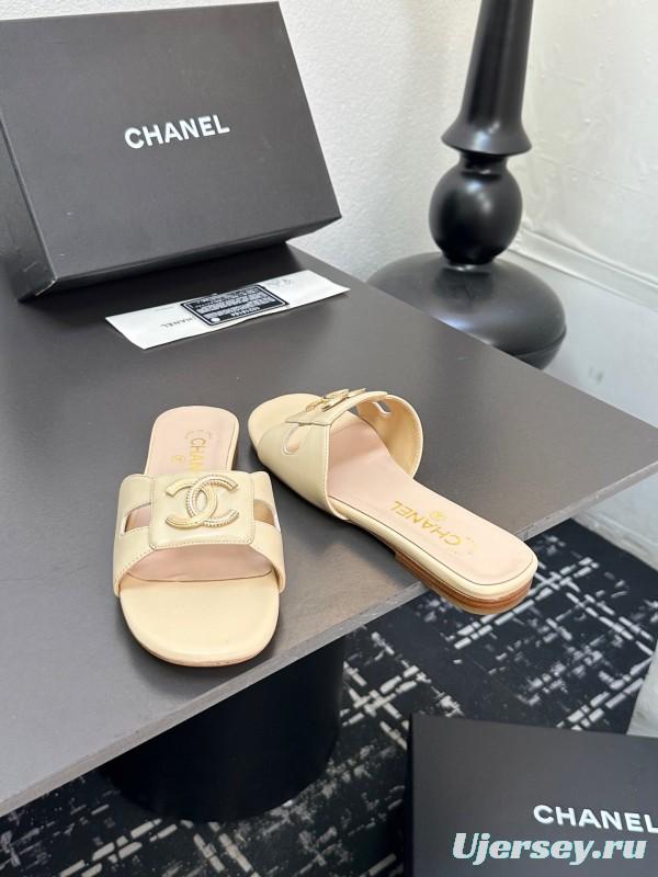 2025 Slippers Chanel Beige Leather Slippers