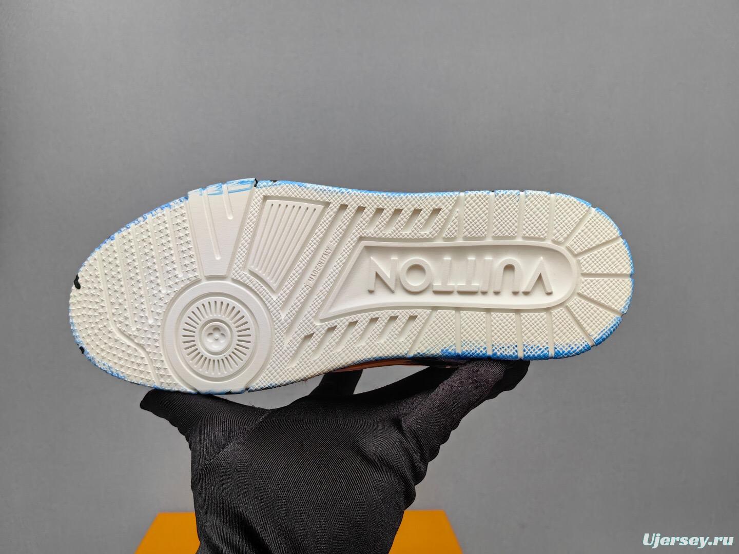 2025 Unisex Louis Vuitton Pink Blue Leather Canvas Plimsolls Hand Painted KFY00620