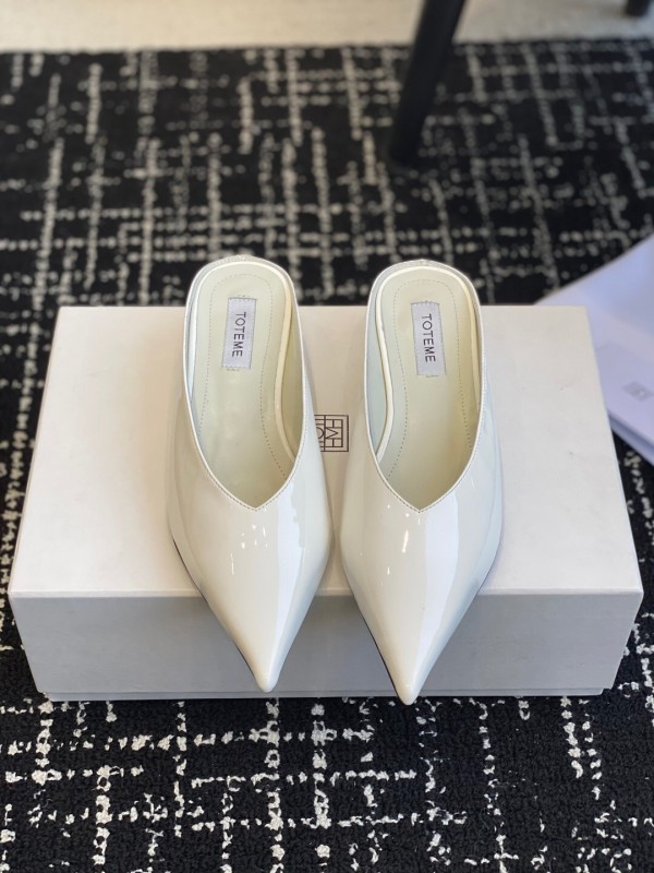 2025 Women Toteme White Patent Leather Mule Shoes