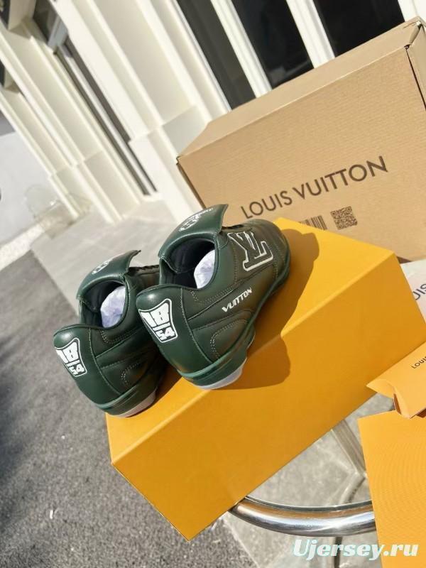 2025 Unisex Louis Vuitton Green Leather Sneakers MJ00380