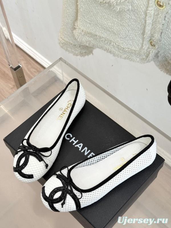 2025 Women Chanel White Black Leather Mesh Ballet Flats KFY00260
