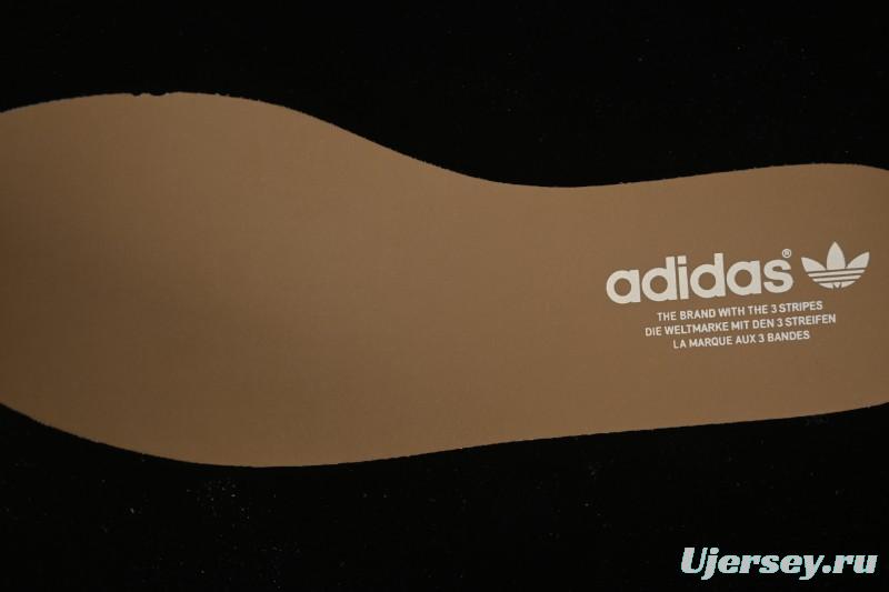 Adidas Superstar 82 Casual Sneakers with Shell Toe Design - JH5577