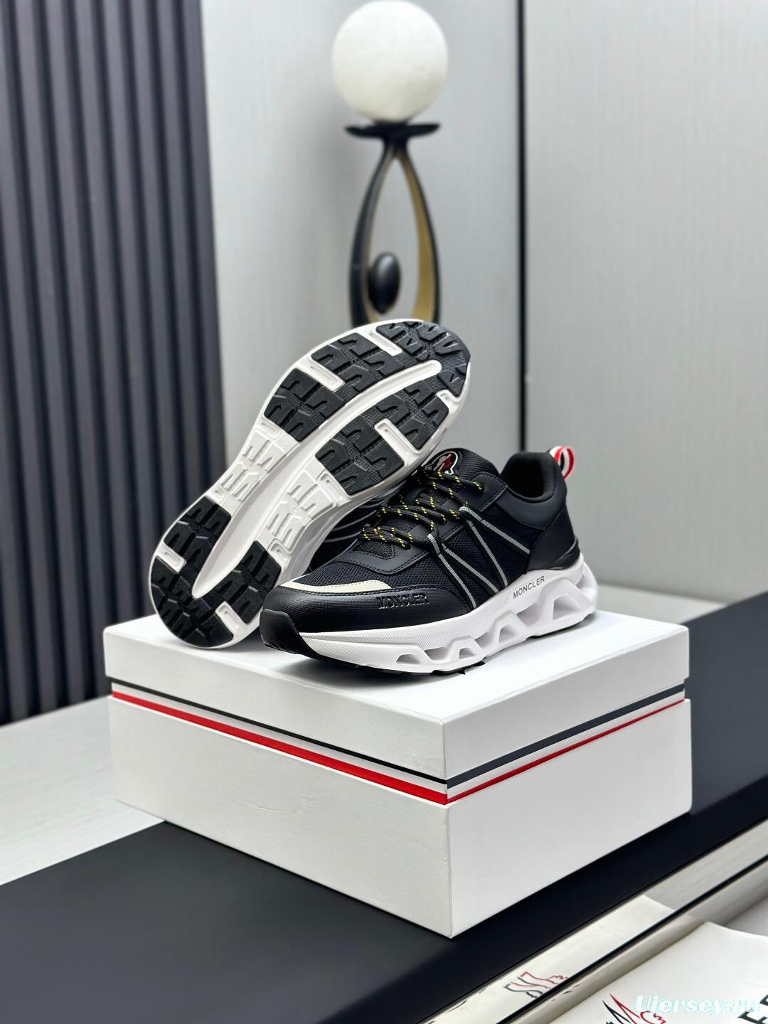 2025 Unisex Moncler Black Nylon Rubber Outdoor Sneakers AS00390