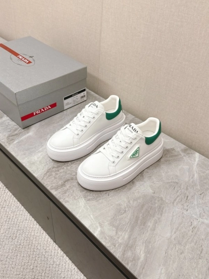 2025 Unisex Prada White Green Calf Leather Sneakers KFY00290