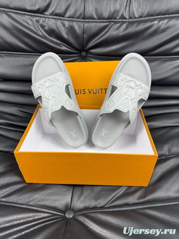 2025 Men Louis Vuitton White Rubber Slippers AS00180