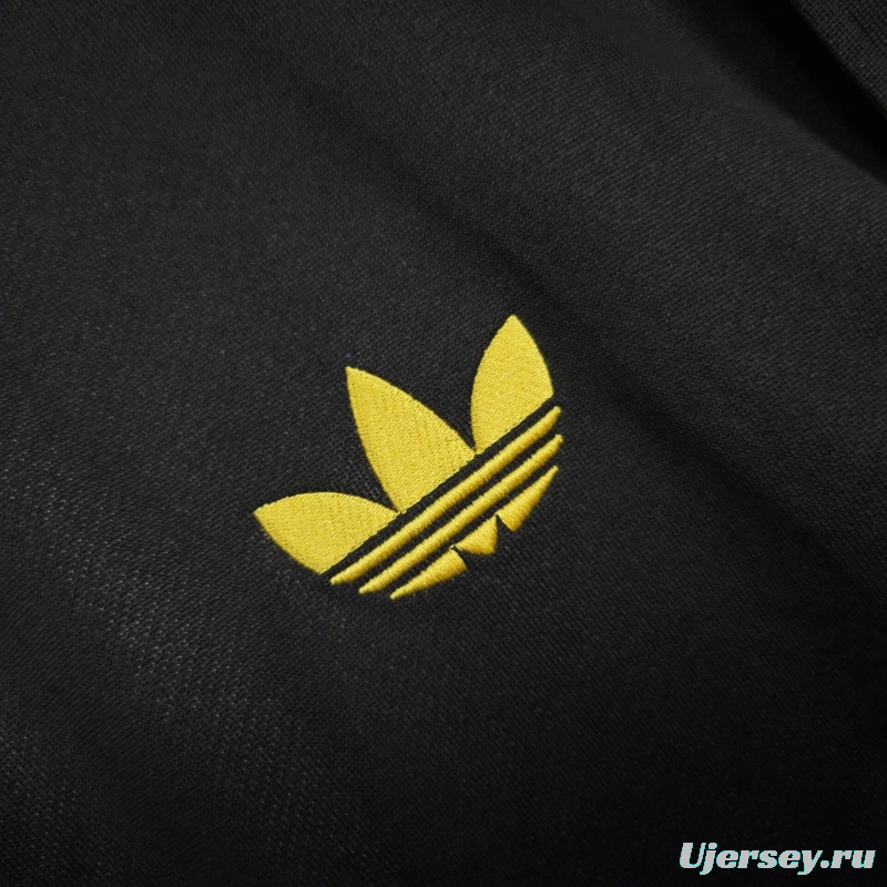 25/26 Manchester United Jacket BLACK/White Windbreaker