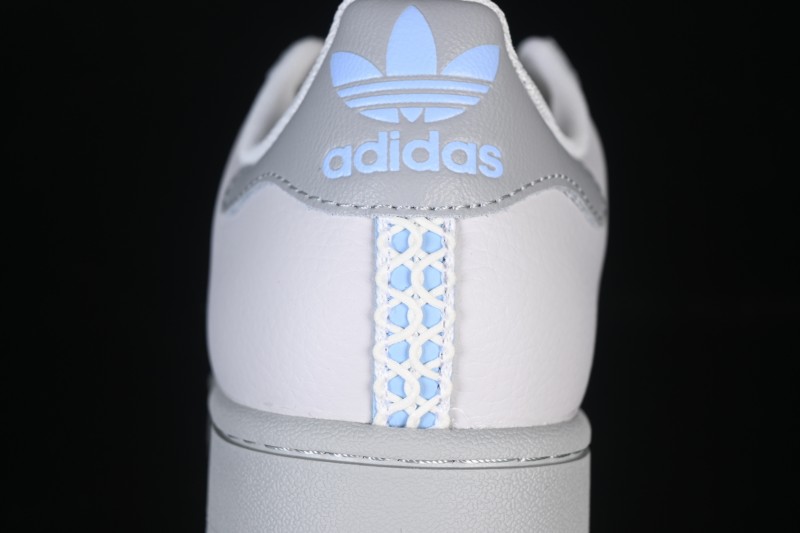 Adidas Superstar II J Casual Sneakers with Shell Toe Design - JQ8729