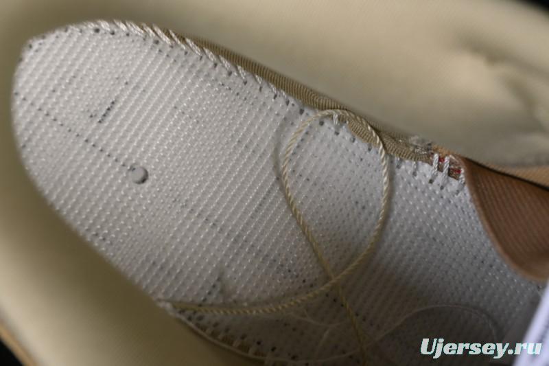 Nike SB Dunk Low Pro Skateboarding Shoes with Parachute Beige Design - HJ0367-200