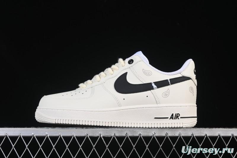 Nike Air Force 1 '07 Low Casual Sneakers in White Black - ZH0318-128