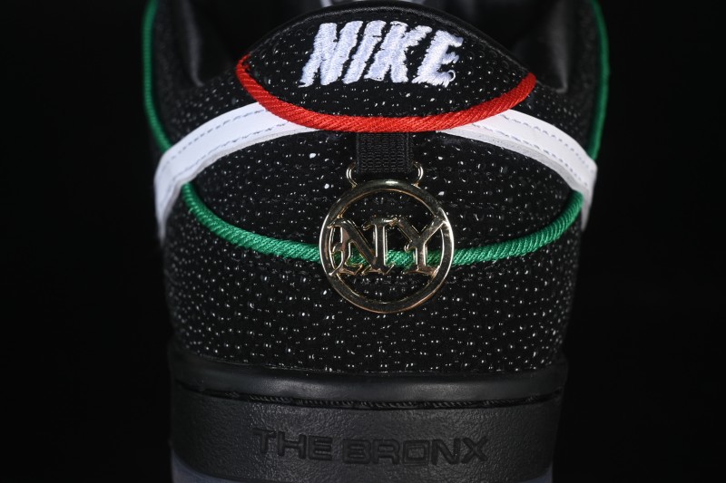 Nike Bronx Girls Skate SB Dunk Low Skateboarding Shoes - HV1664-001