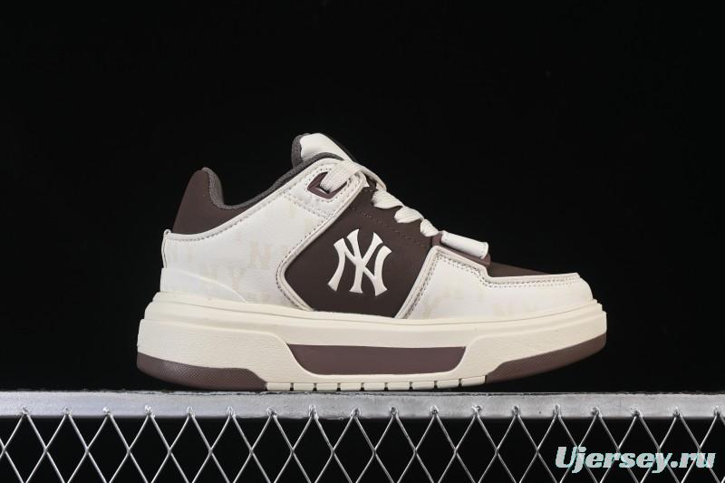 New York Yankees Chunky Liner Magic Strap Lightweight Platform Casual Sneakers - 3ASXW015N50BRS