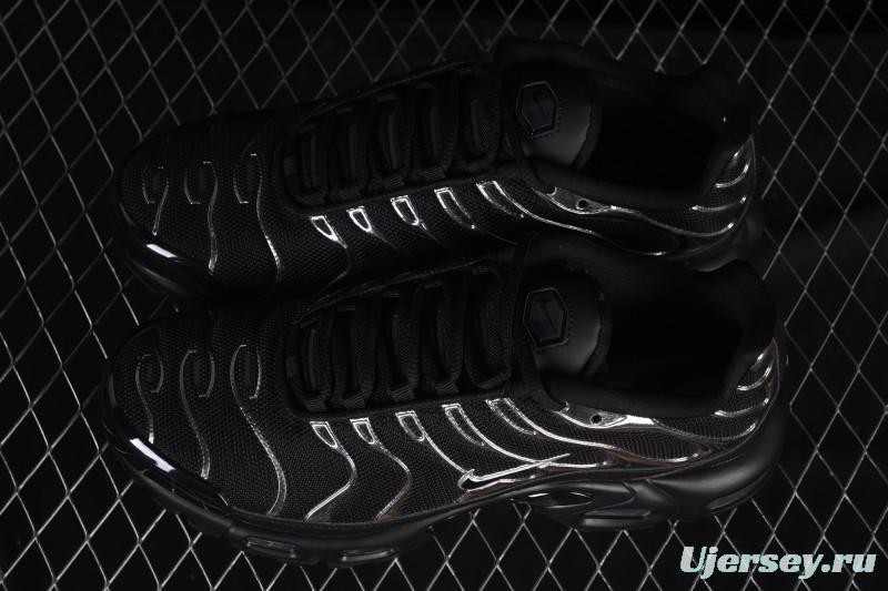 Nike Air Max Plus Retro Running Shoes with Air Cushion Technology - HJ9743-001