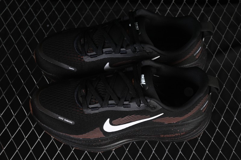Nike Air Zoom Vomero 18 Cushioned Running Shoes - IH4454-001