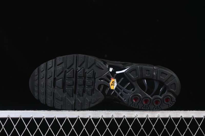 Nike Air Max Plus Retro Running Shoes with Air Cushion Technology - HJ9743-001