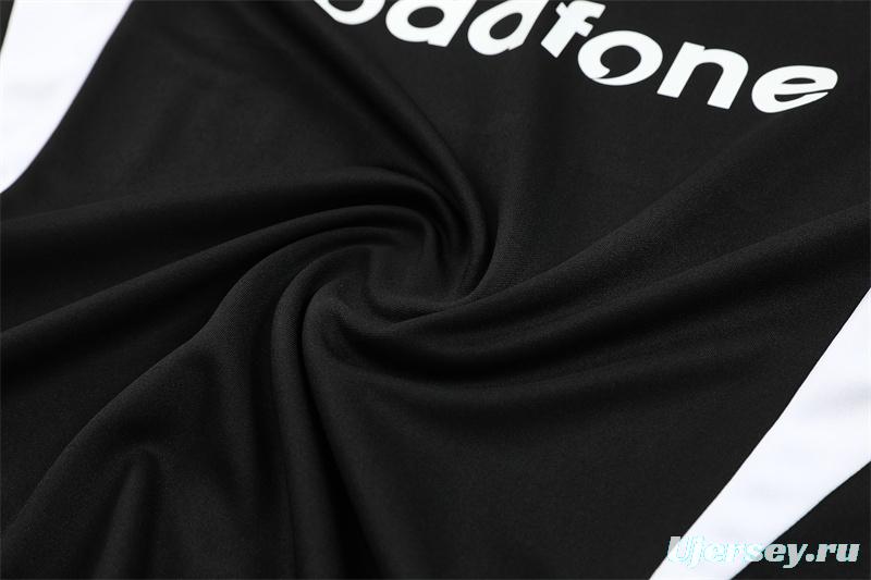 Retro 02/03 Manchester United Black Half Zipper Jacket