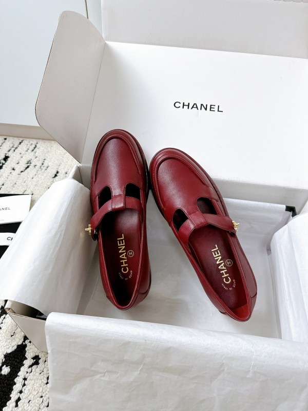 Chanel 2025 SS Loafers Classic Elegant Design - KFY00320