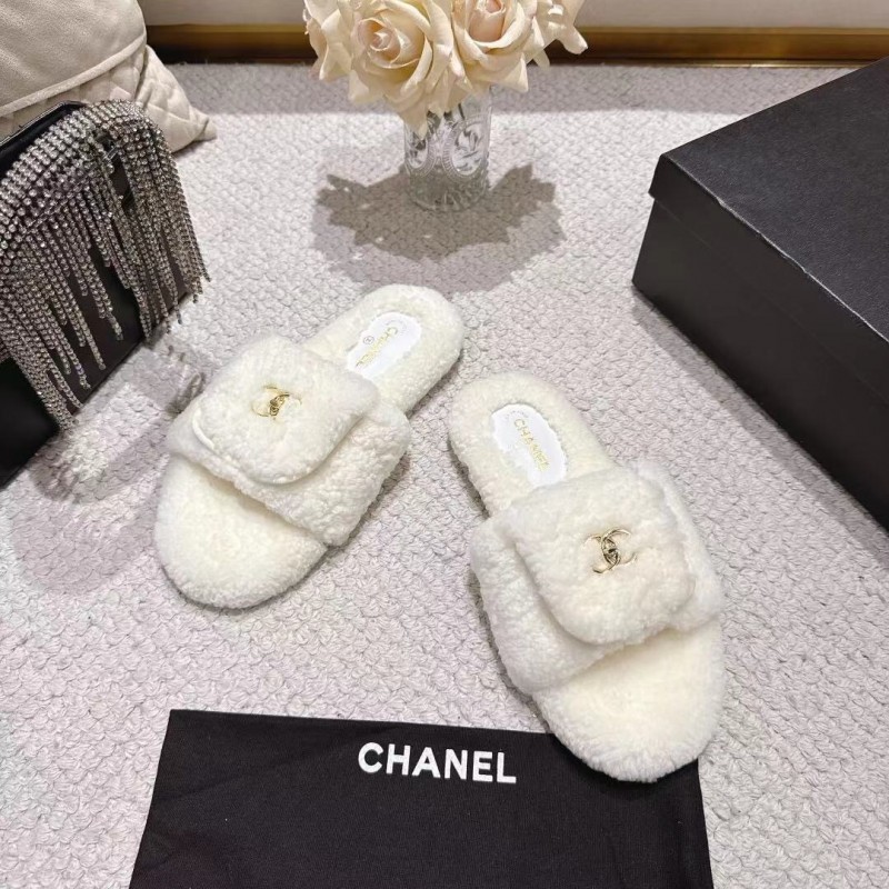 Chanel 2025/SS Lock Buckle Butterfly Slippers - LY00250