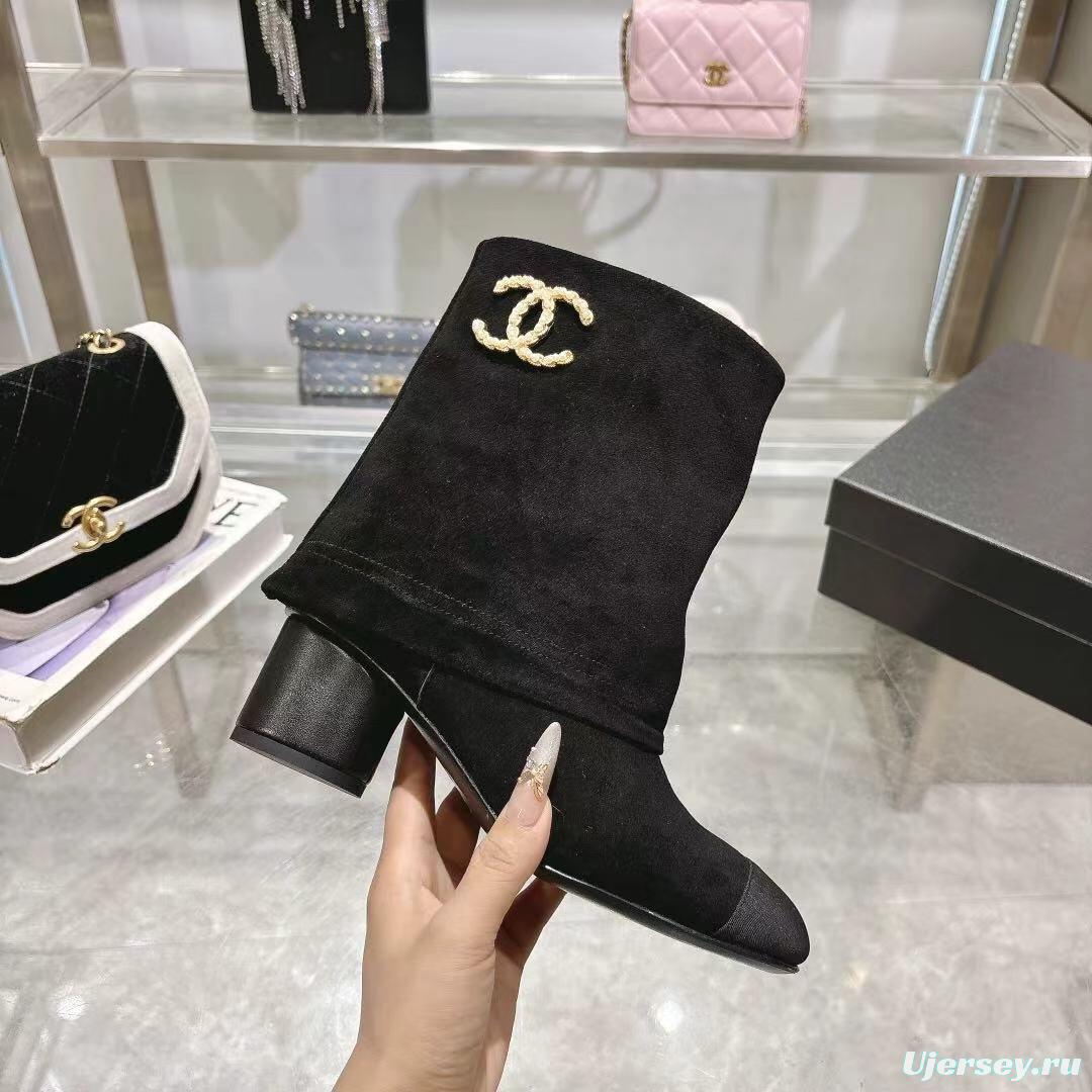Chanel 2025/SS Autumn Winter Runway Turn-Cuff Chunky Heel Straight Boots Tube Boots with Classic Color Blocking - LY00400