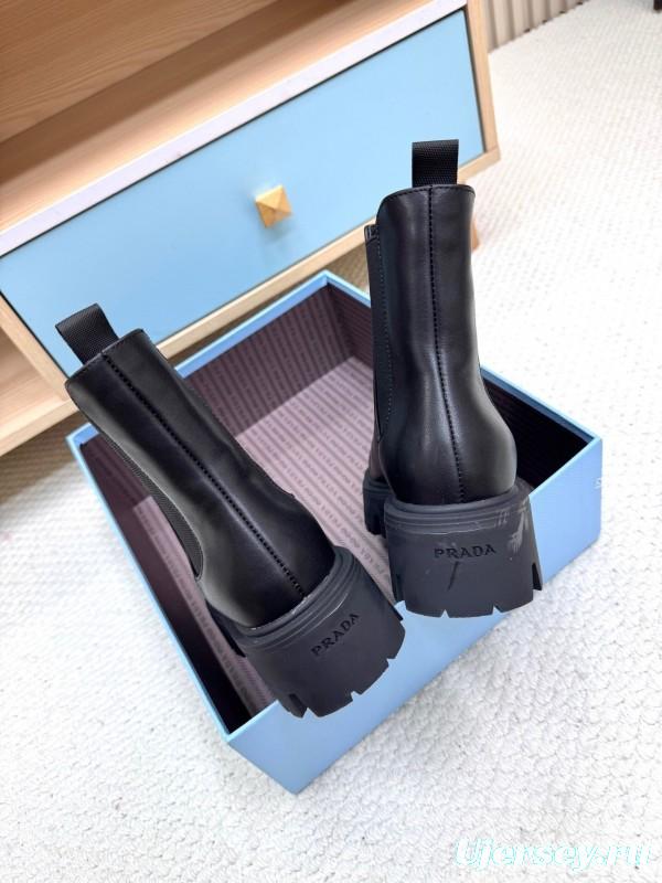 Prada 2025 SS Chunky Sole Ankle Boots - LY0340
