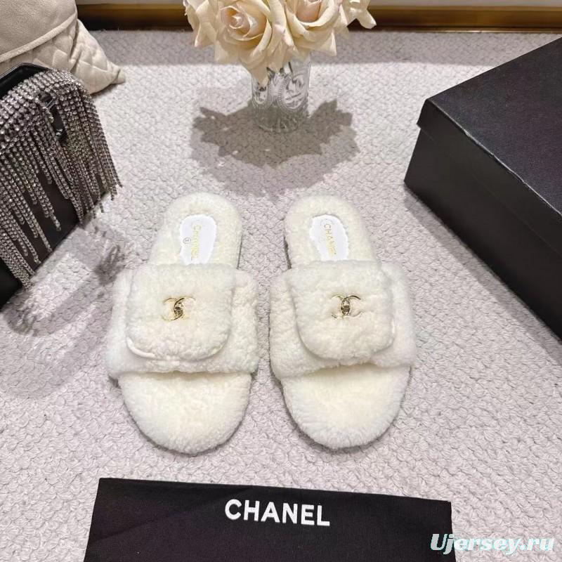 Chanel 2025/SS Lock Buckle Butterfly Slippers - LY00250