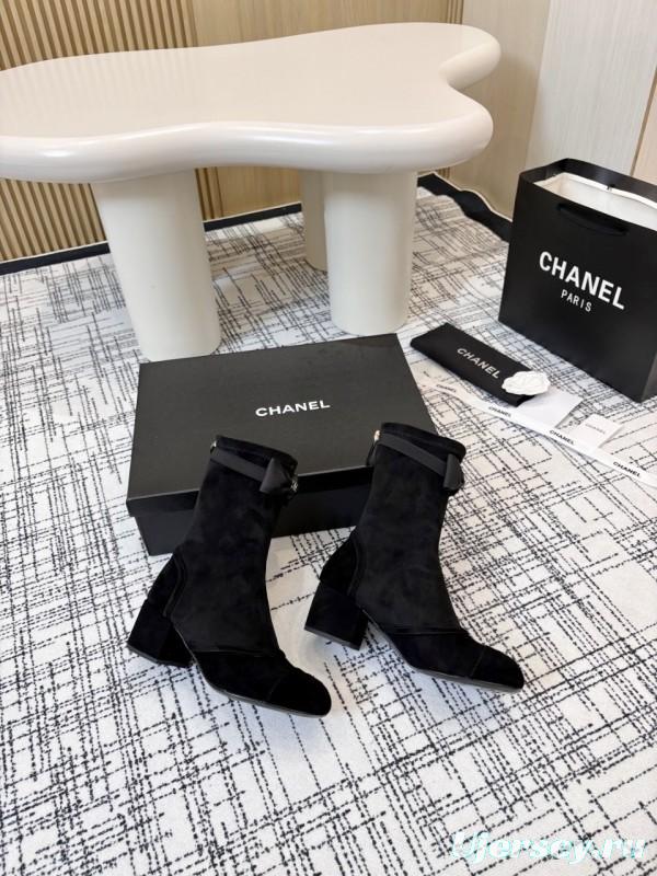 Chanel Classic Chunky Heel Back Zip Ankle Boots - LY00320