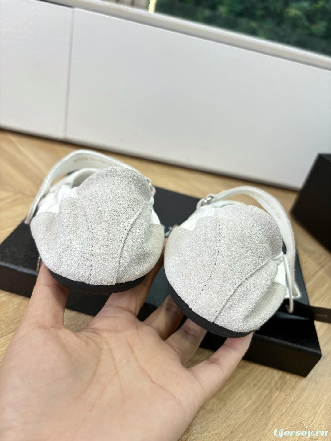 Prada Metal Toe Thin Sole Training Shoes Casual Sneakers - LY00260