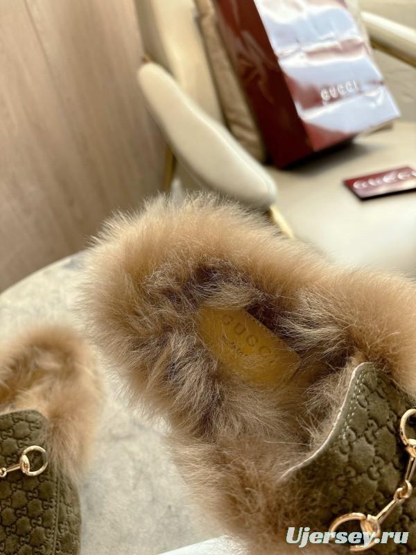 Gucci Fur Mule with Double G Pattern - LY00340