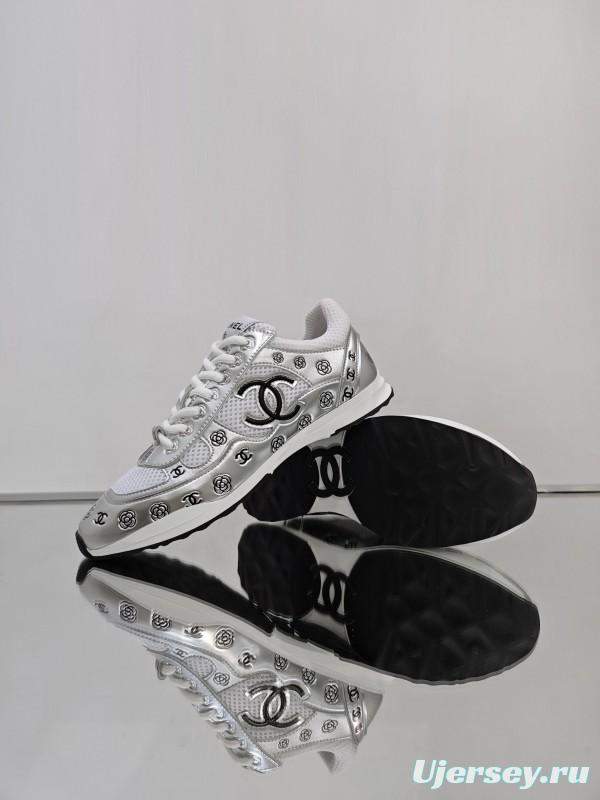 Chanel 2025 SS Limited Edition Silver Horn King 2nd Generation Unisex Sneakers - KFY00340