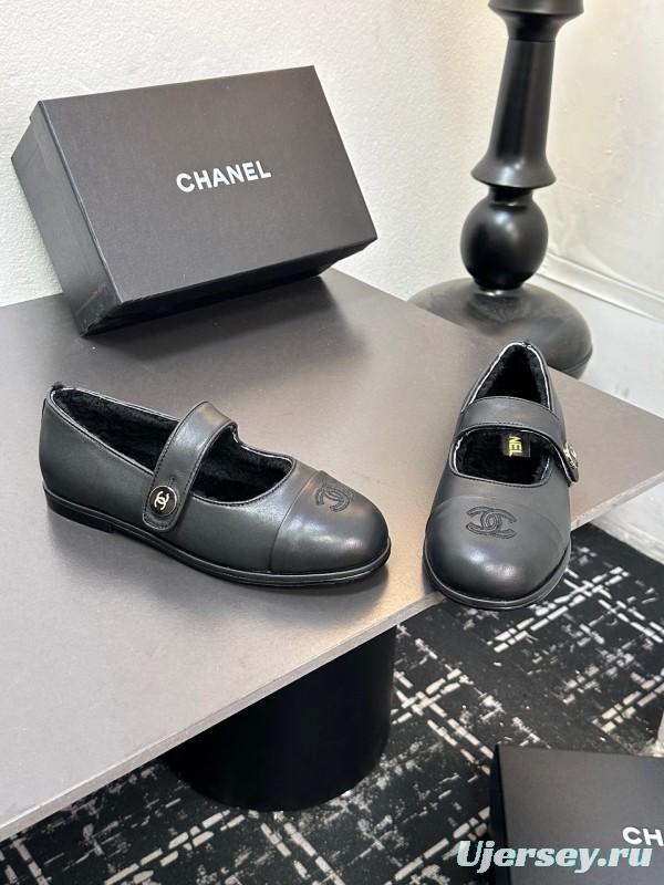 Chanel 2025 SS French Mary Jane Flat Shoes with Fur Trim - KFY00300