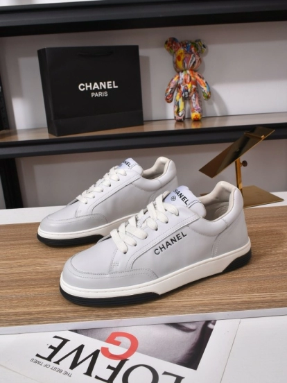Chanel Classic Loafer with Gradient Logo and Platform Sole - KFY00350