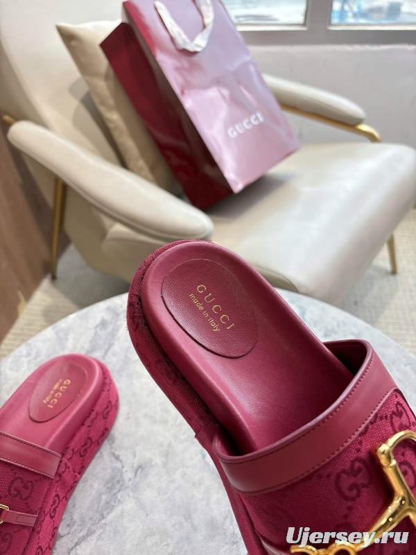 Gucci Women's Sandals with Iconic Horsebit Detail and Gold Hardware - LY00270