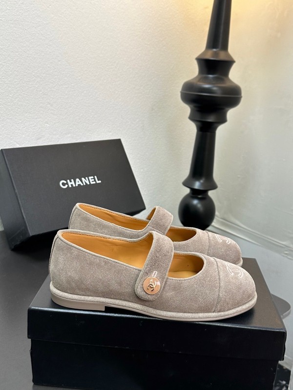 Chanel Quilted Design Slip-On Sandals - KFY00280