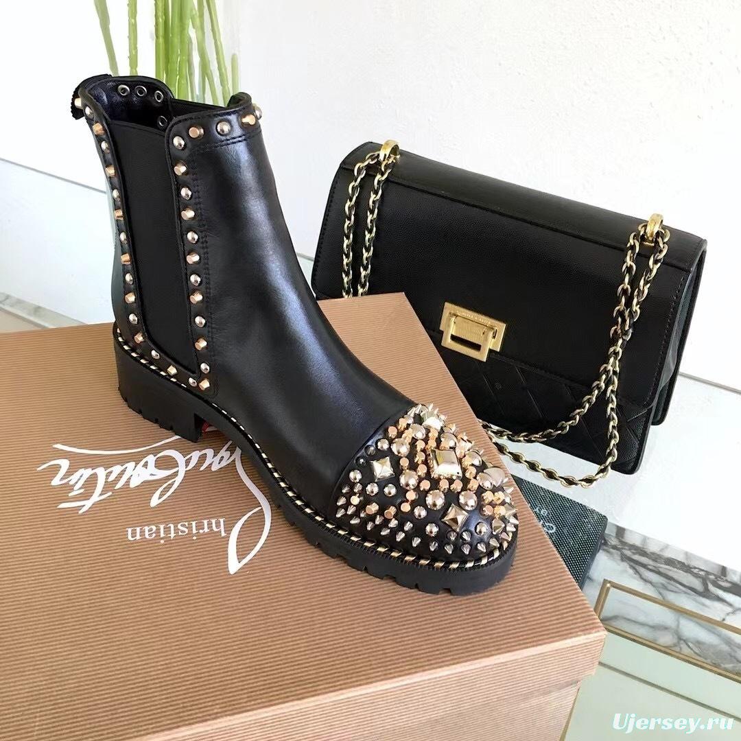 Christian Louboutin Fall/Winter 2025 Classic Ankle Boots with Studded Toe and Dual-Color Sole - LY00350