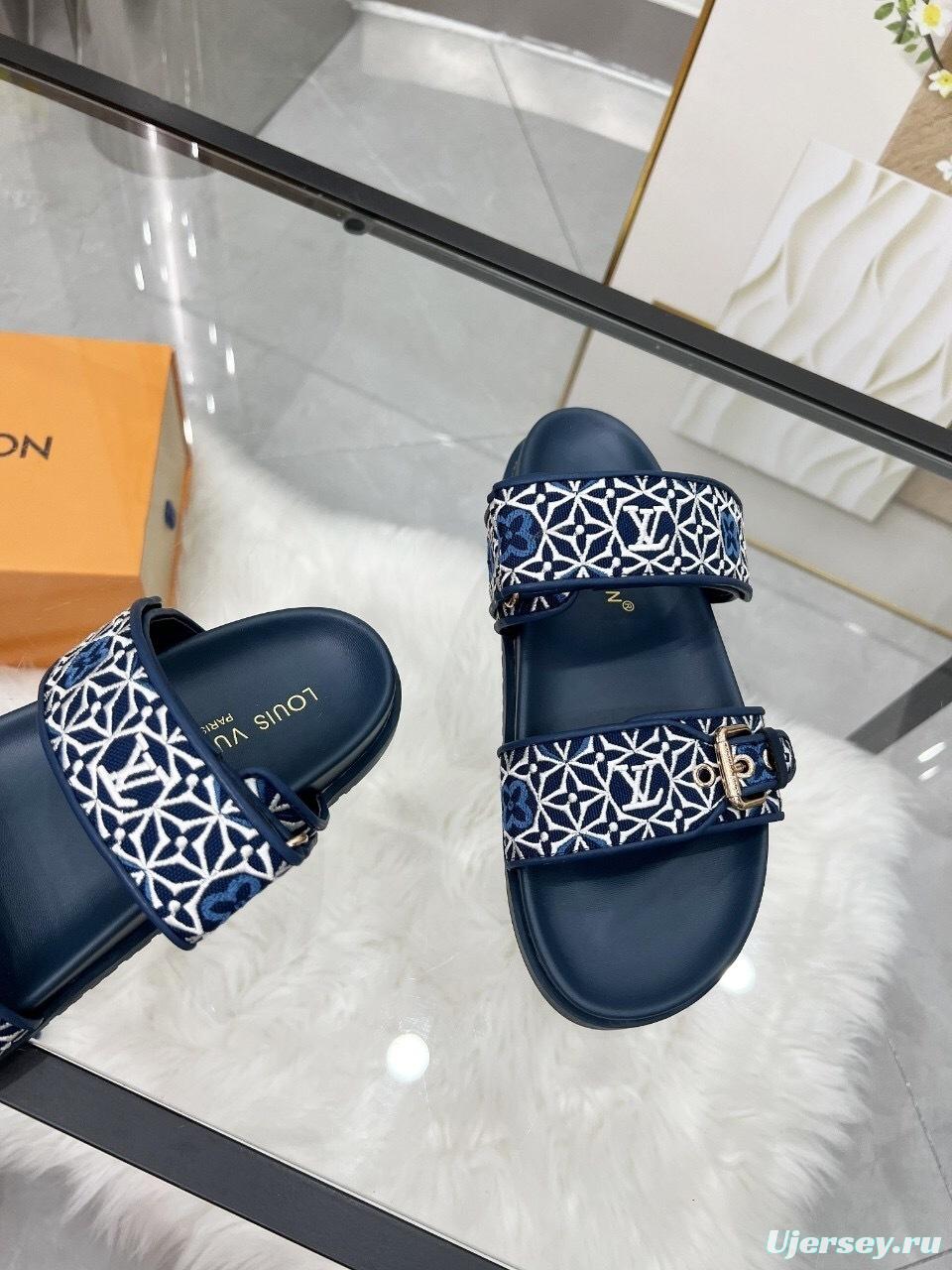 Louis Vuitton Spring/Summer 2025 New Slippers with Embroidered Design and 4cm Platform - LY00250